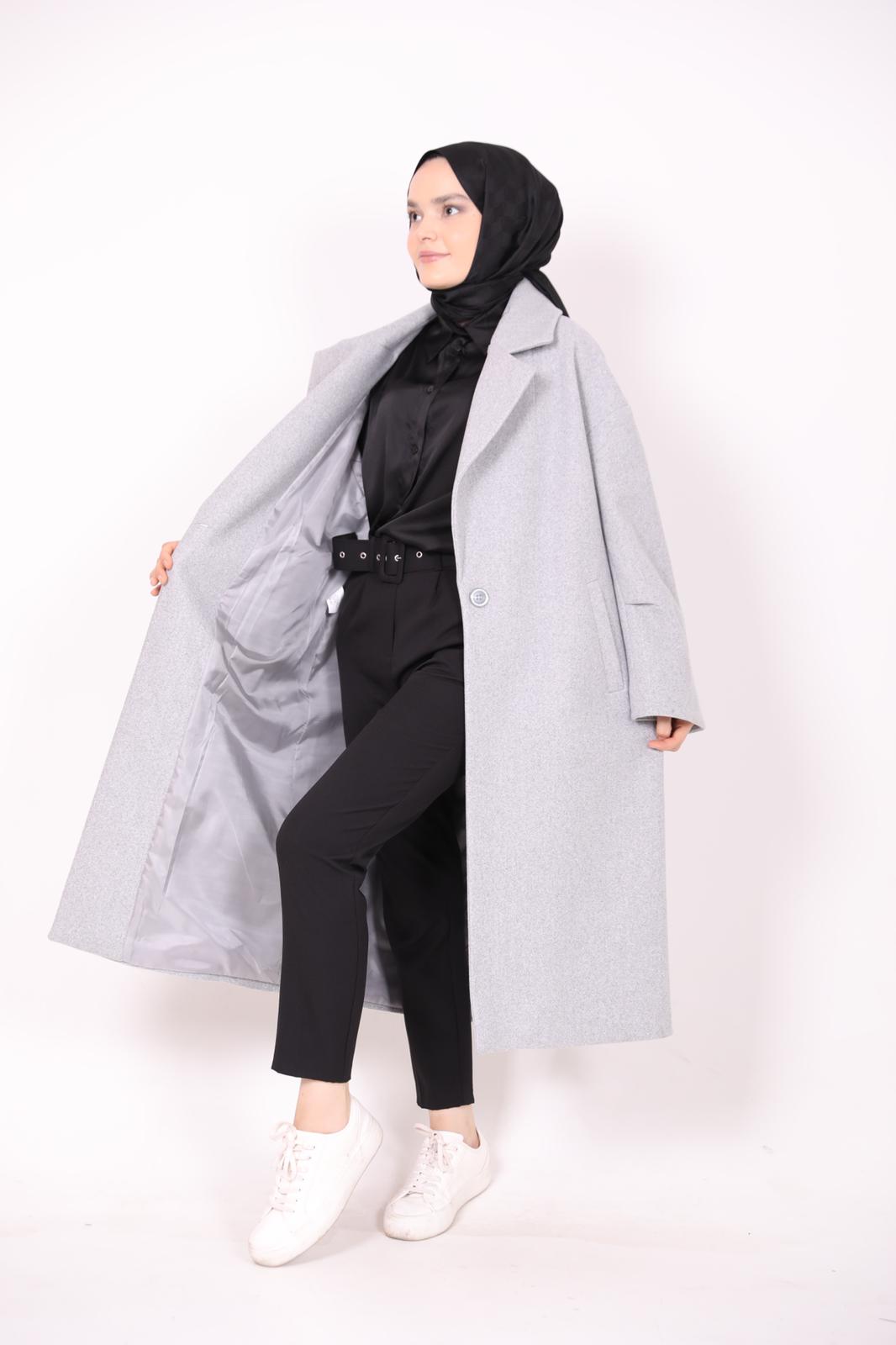 Oversized Coat with Pleat Detail on the Sleeve Gray