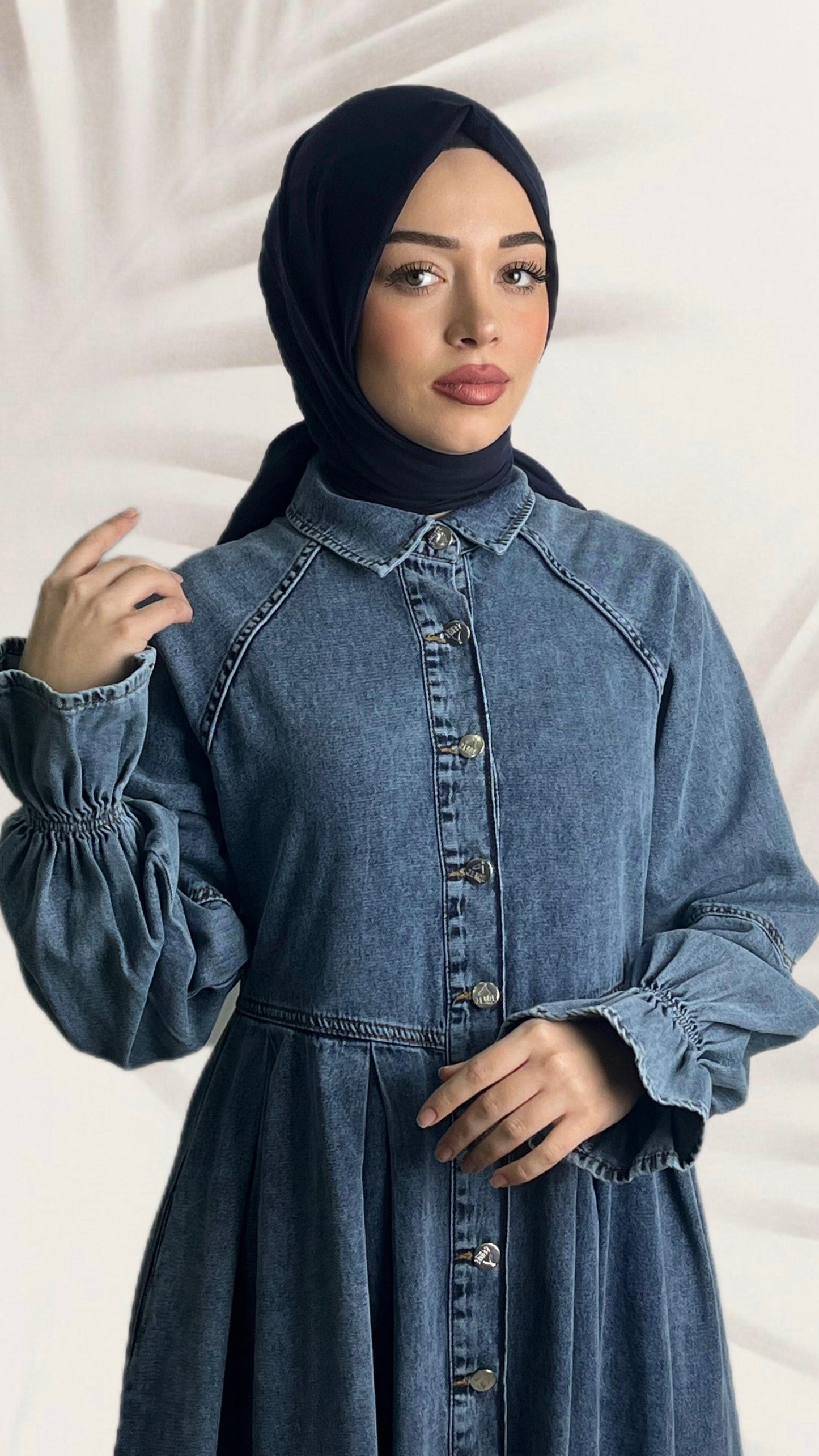 Kolları Lastikli Tam Boy Düğmeli Kot Elbise