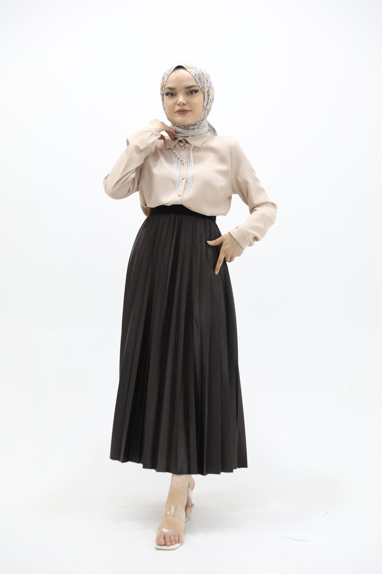 Chain Blouse Beige