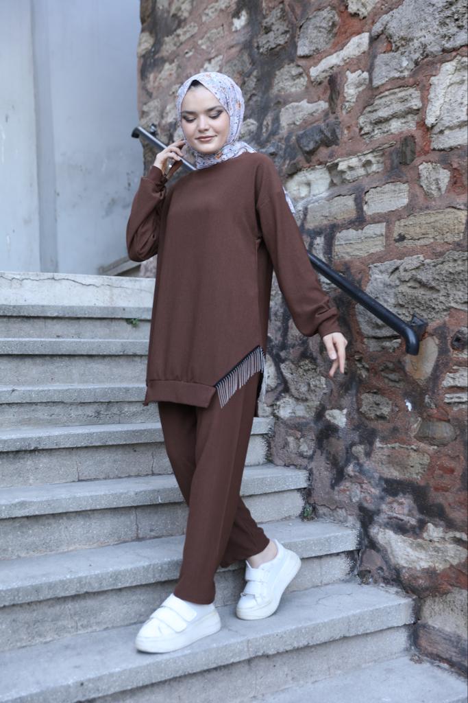 Eteği Zincirli Takım Kahve