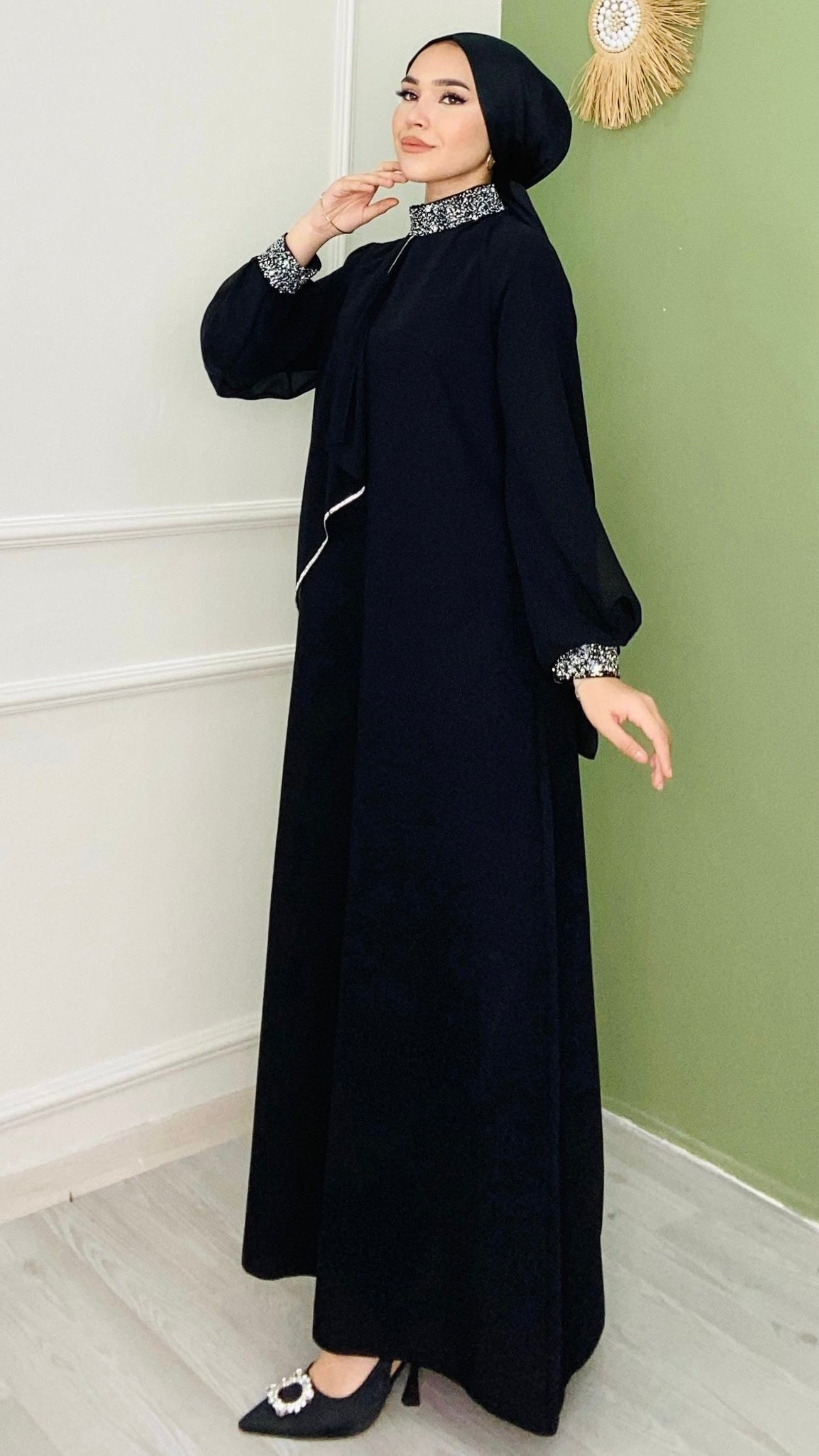 Simetrik Kesim Taş Detaylı Abiye Siyah