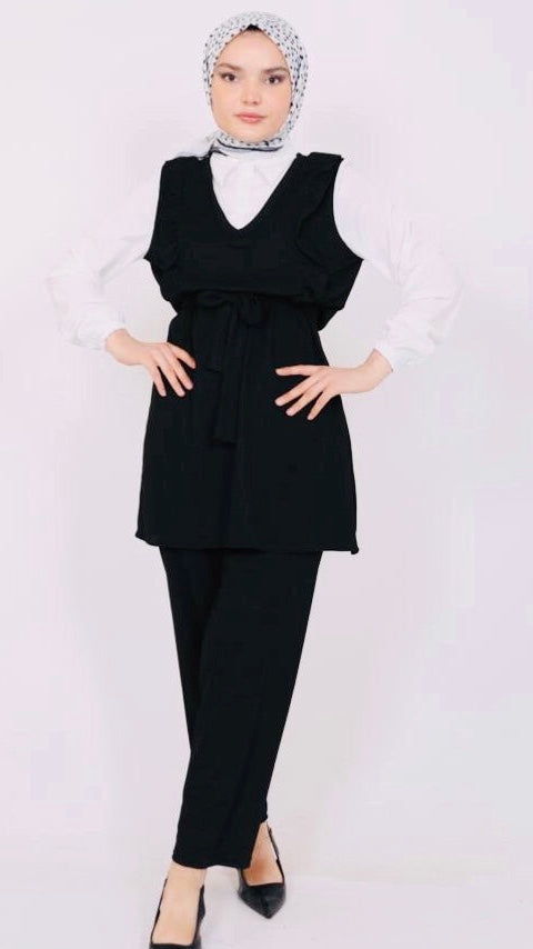 Frilly Front Shirt Detailed Suit Black