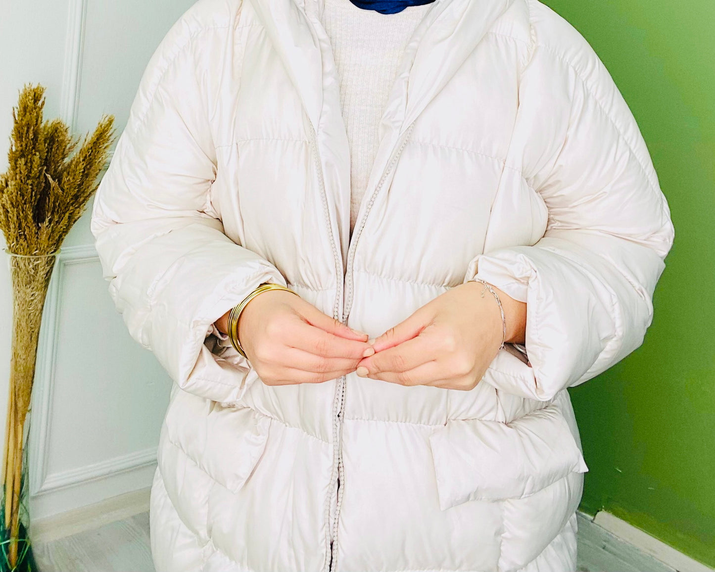 Kapaklı Cep Kapşonlu Şişme Mont Bej