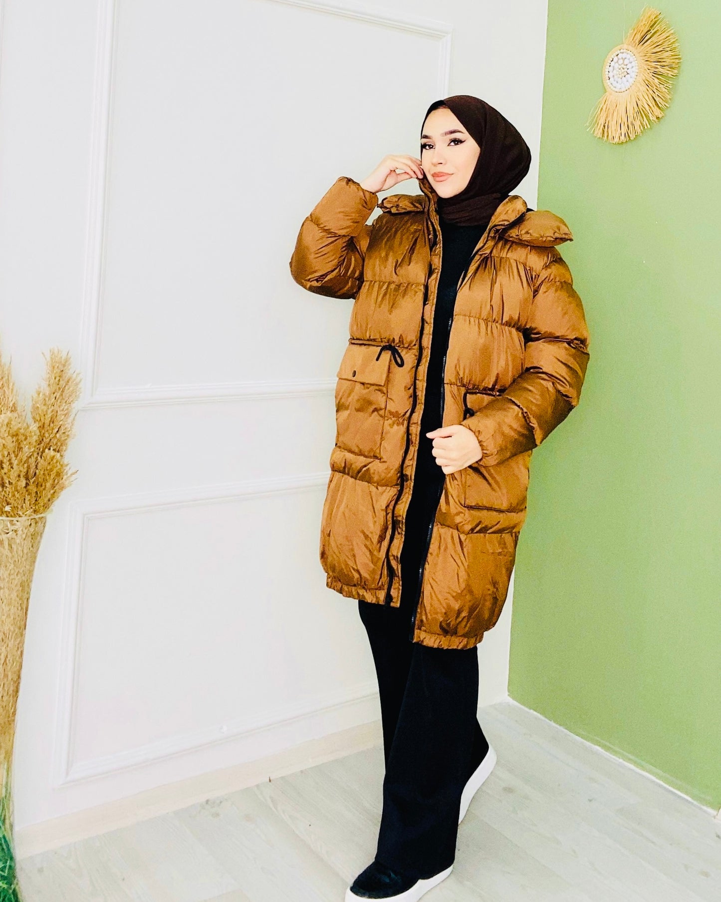 Eteği Lastikli Şişme Mont Kahve