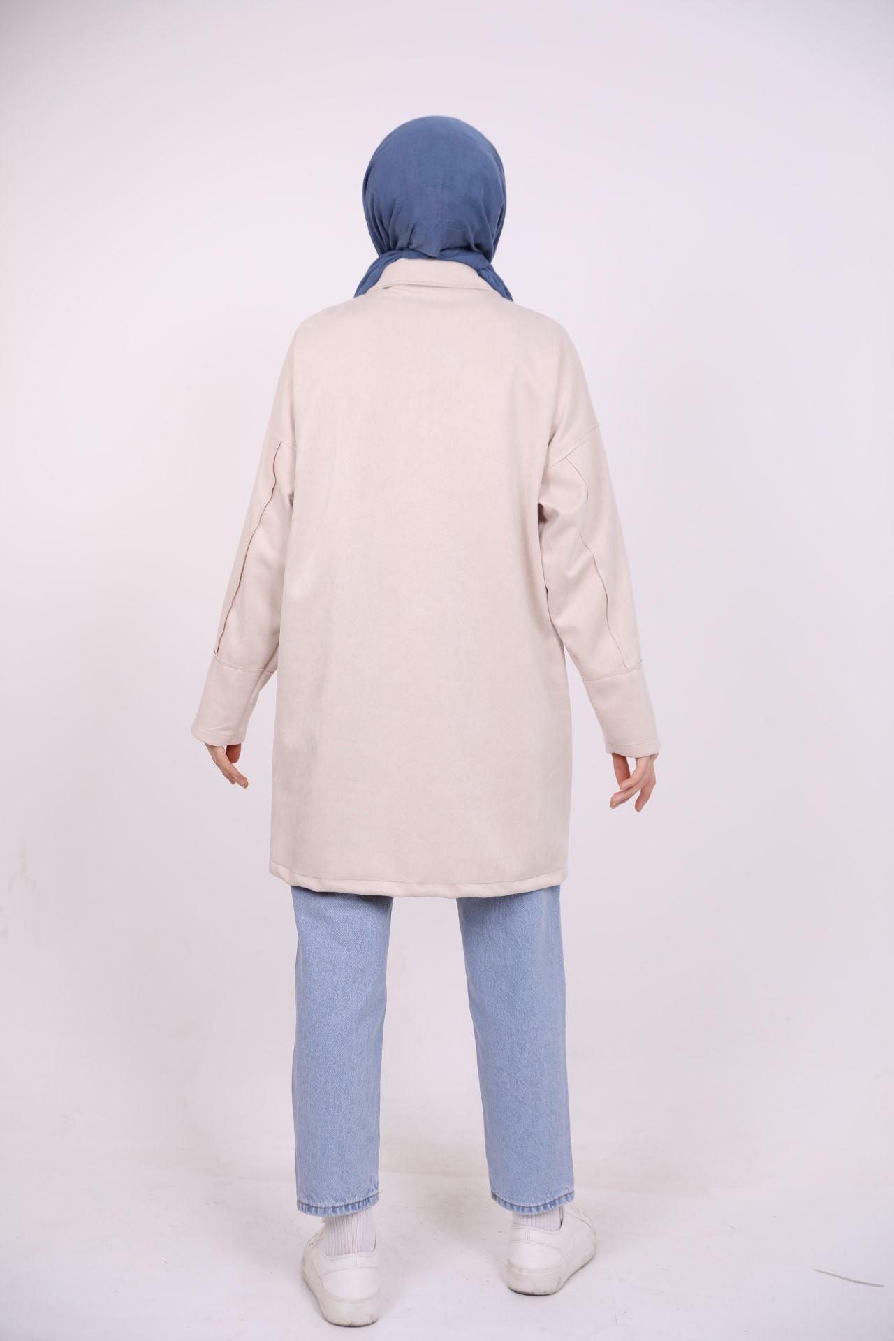 Buttoned Suede Cap Beige