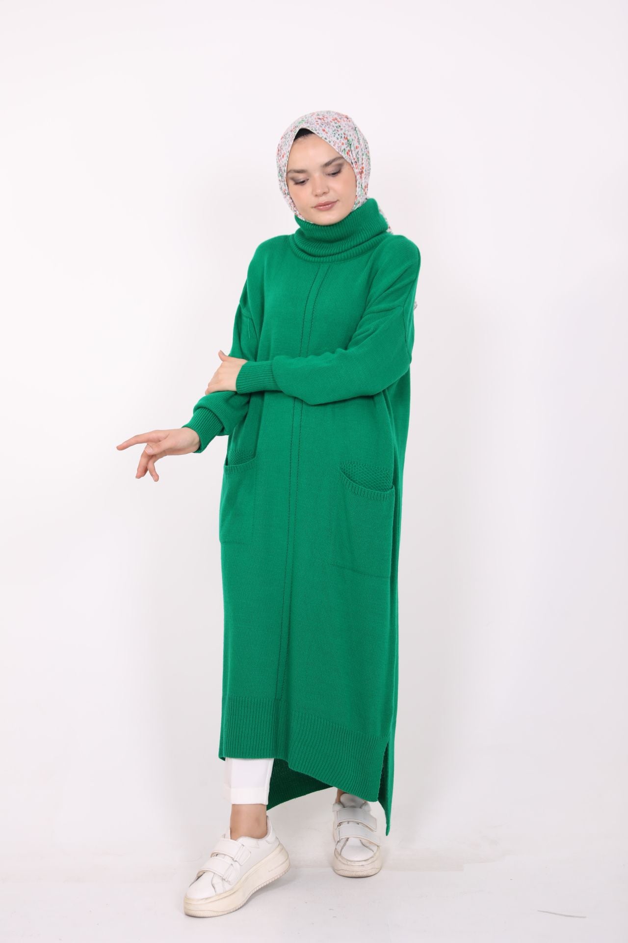 Long Knitwear Tunic with Pockets Green