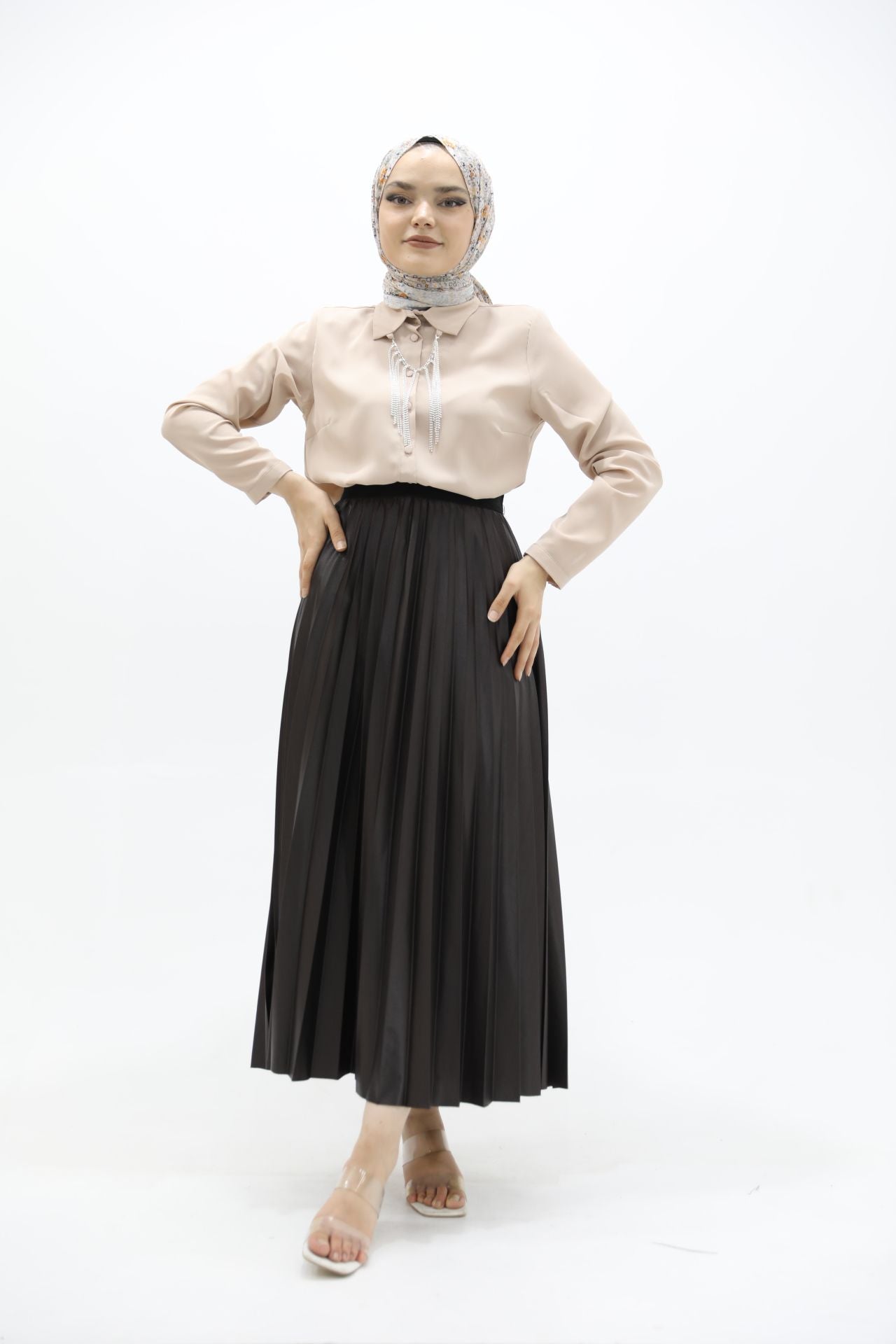 Chain Blouse Beige