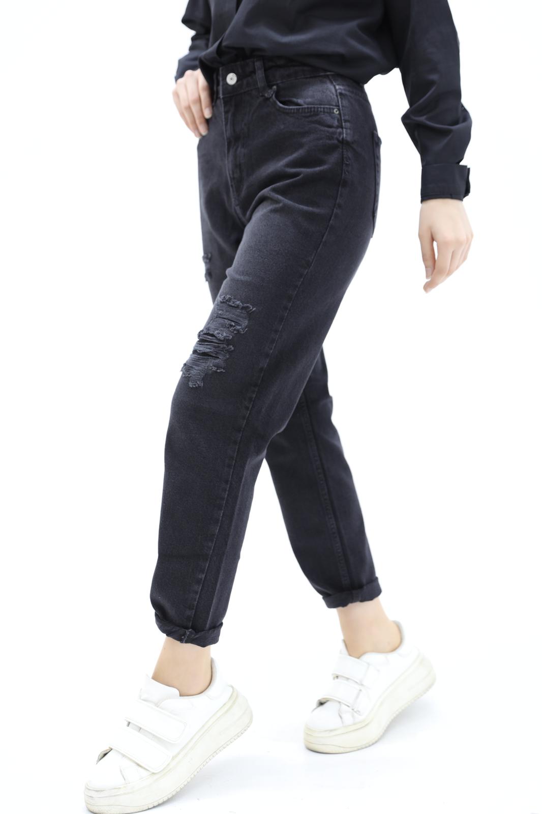 Mom Jean Trousers with Slits at the Knees Black
