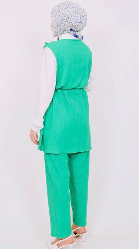 Frilly Front Shirt Detailed Suit Green