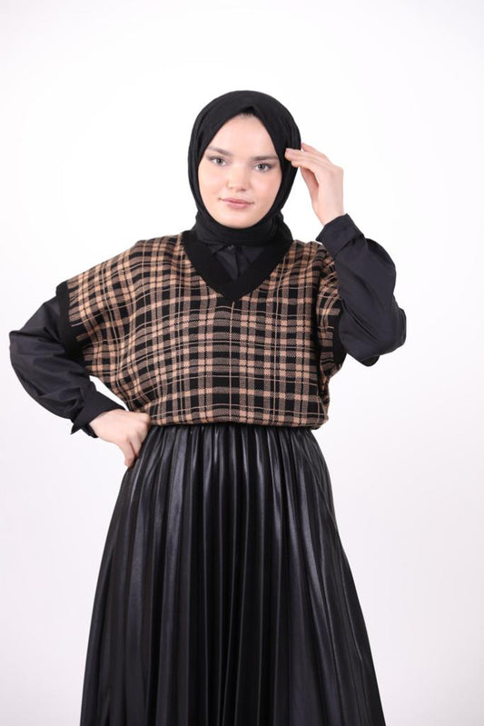 Square Pattern Sweater Brown