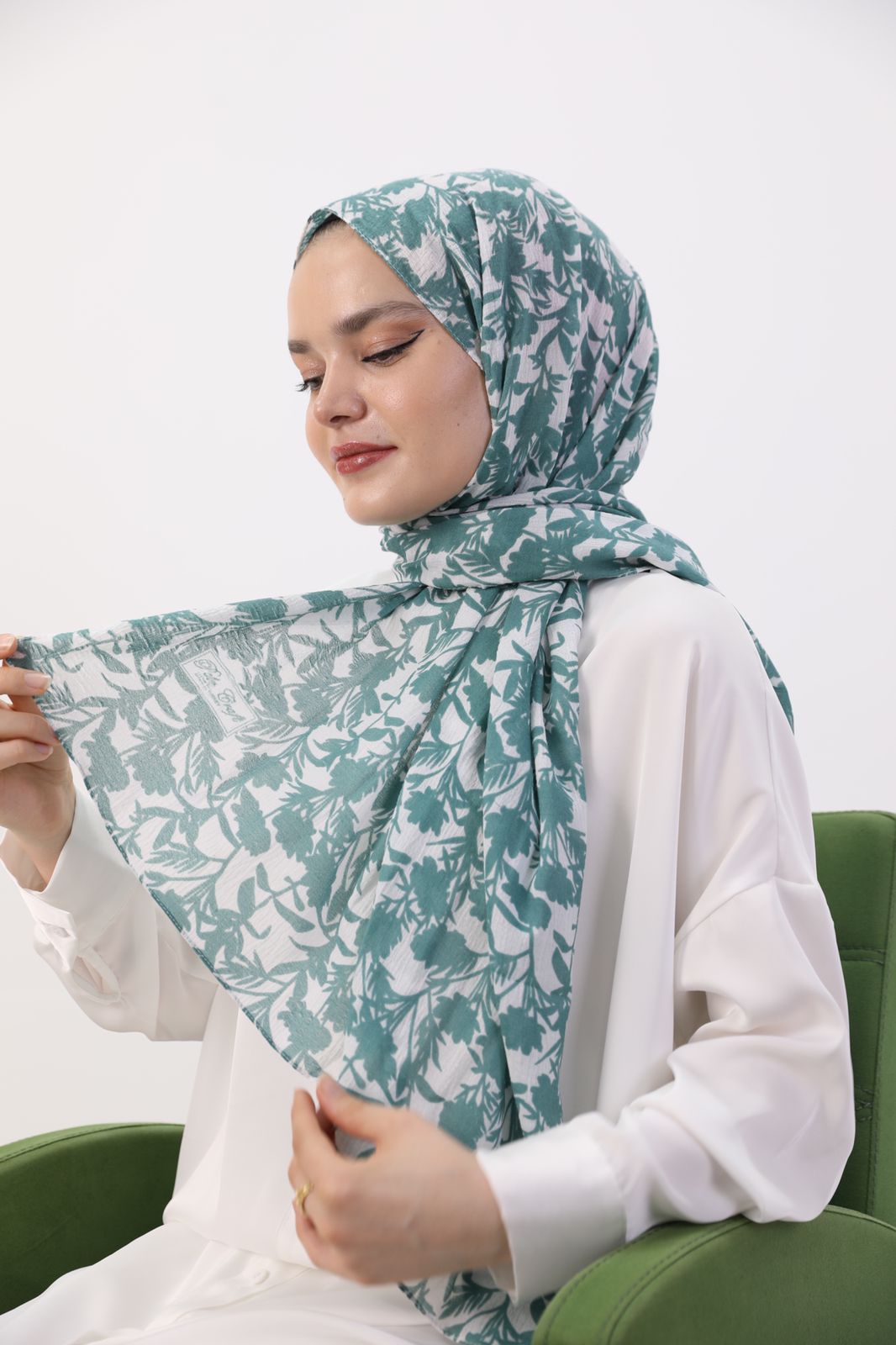 Leaf Patterned Shawl Mint Green