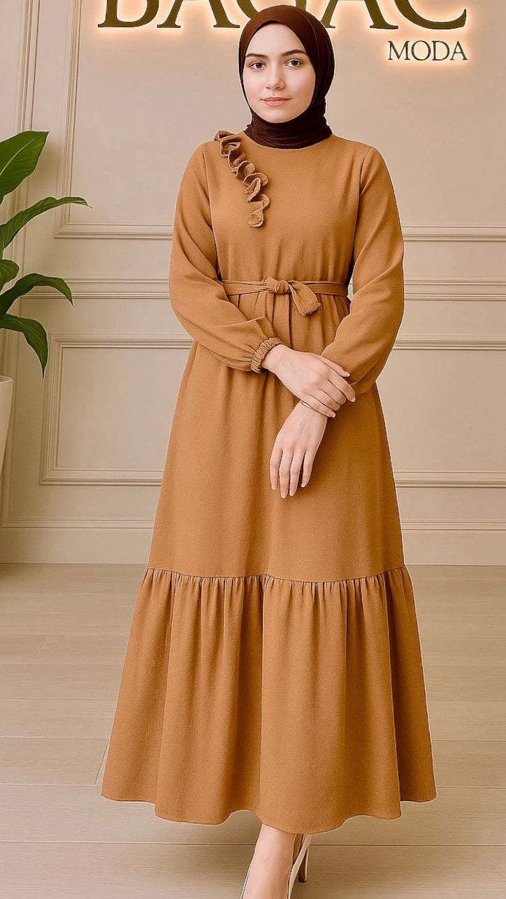 Fırfır Detaylı Taşlı Elbise Camel