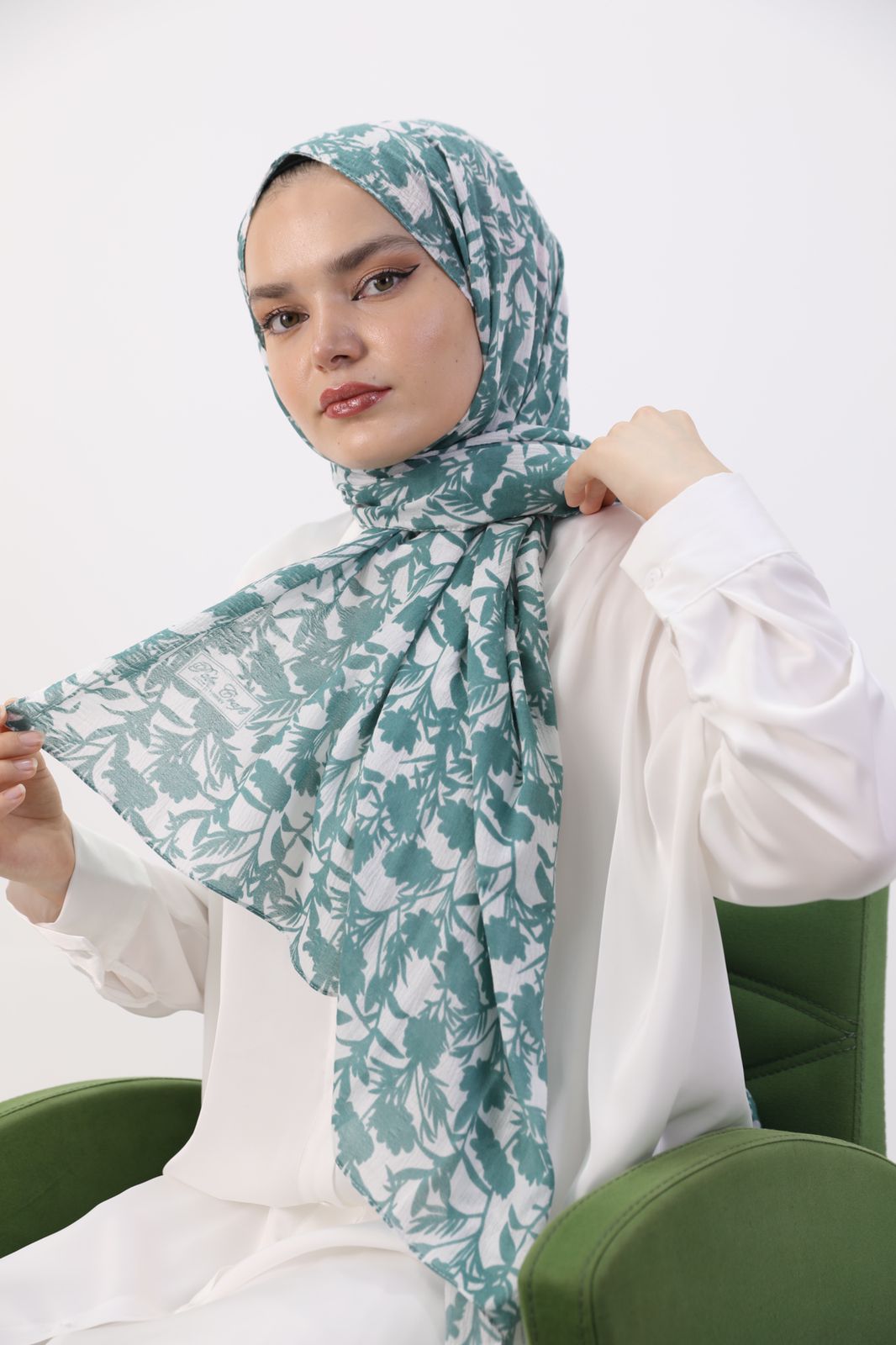 Leaf Patterned Shawl Mint Green