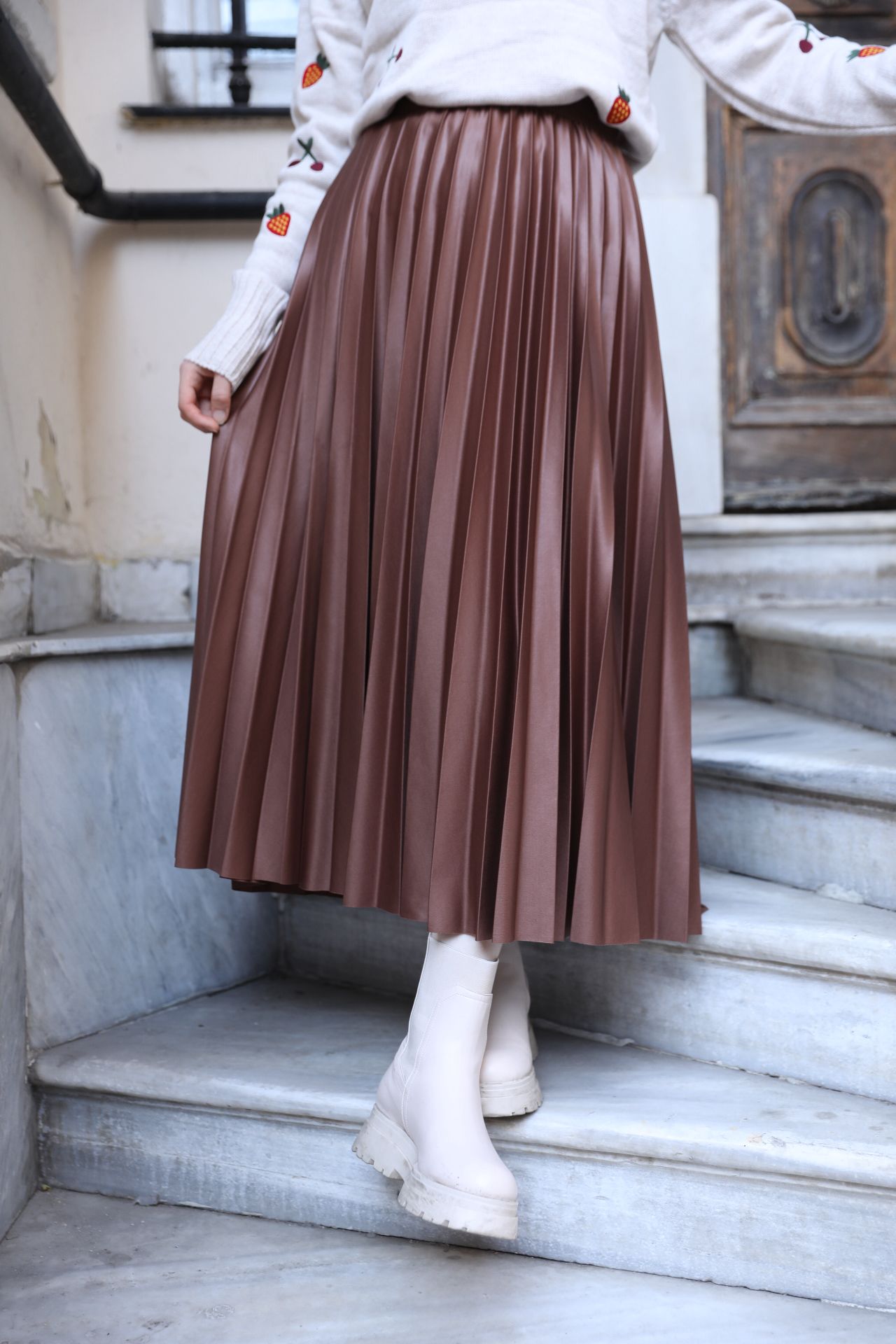 Leather Look Pleated Skirt Bitter Brown