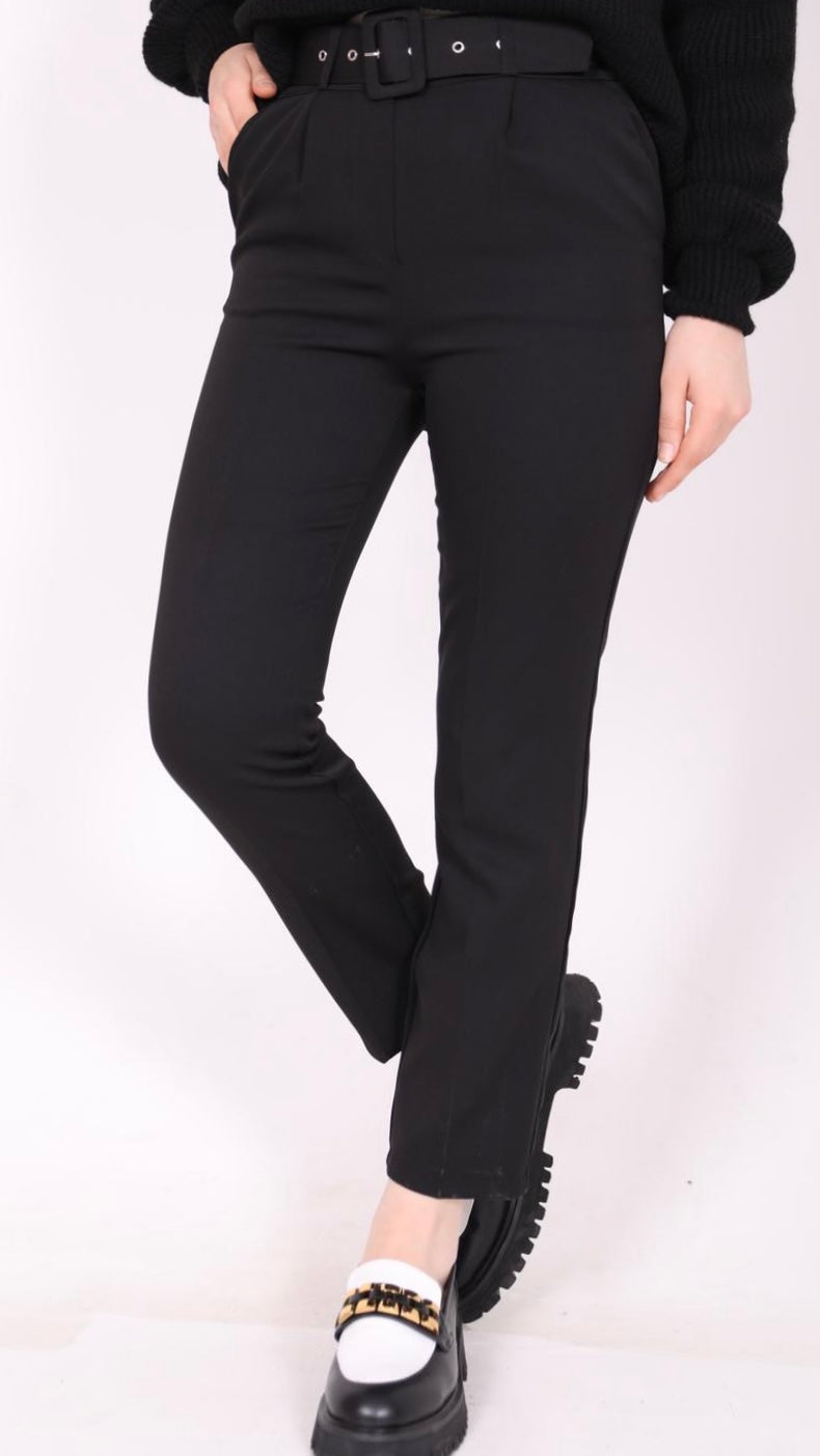 Geniş Kemerli Havuç Model Pantolon Siyah