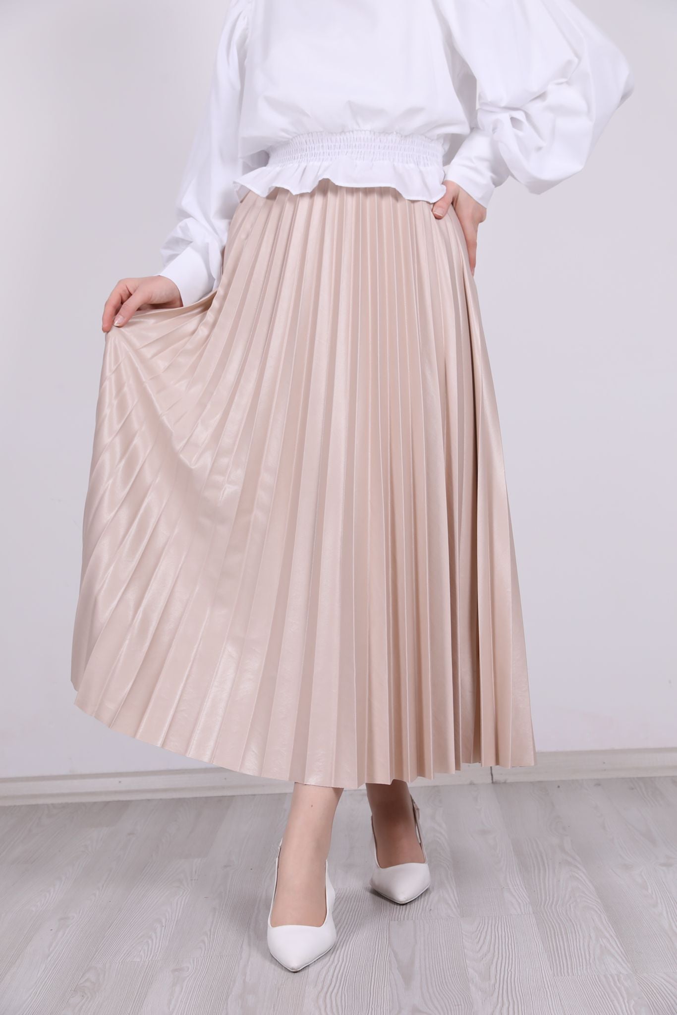 Leather Look Pleated Skirt Beige