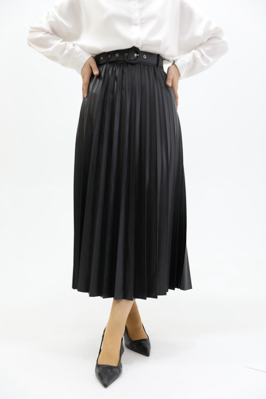 Belted Pleated Leather Skirt Black