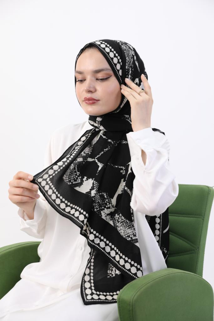 Patterned Medina Silk Shawl Black