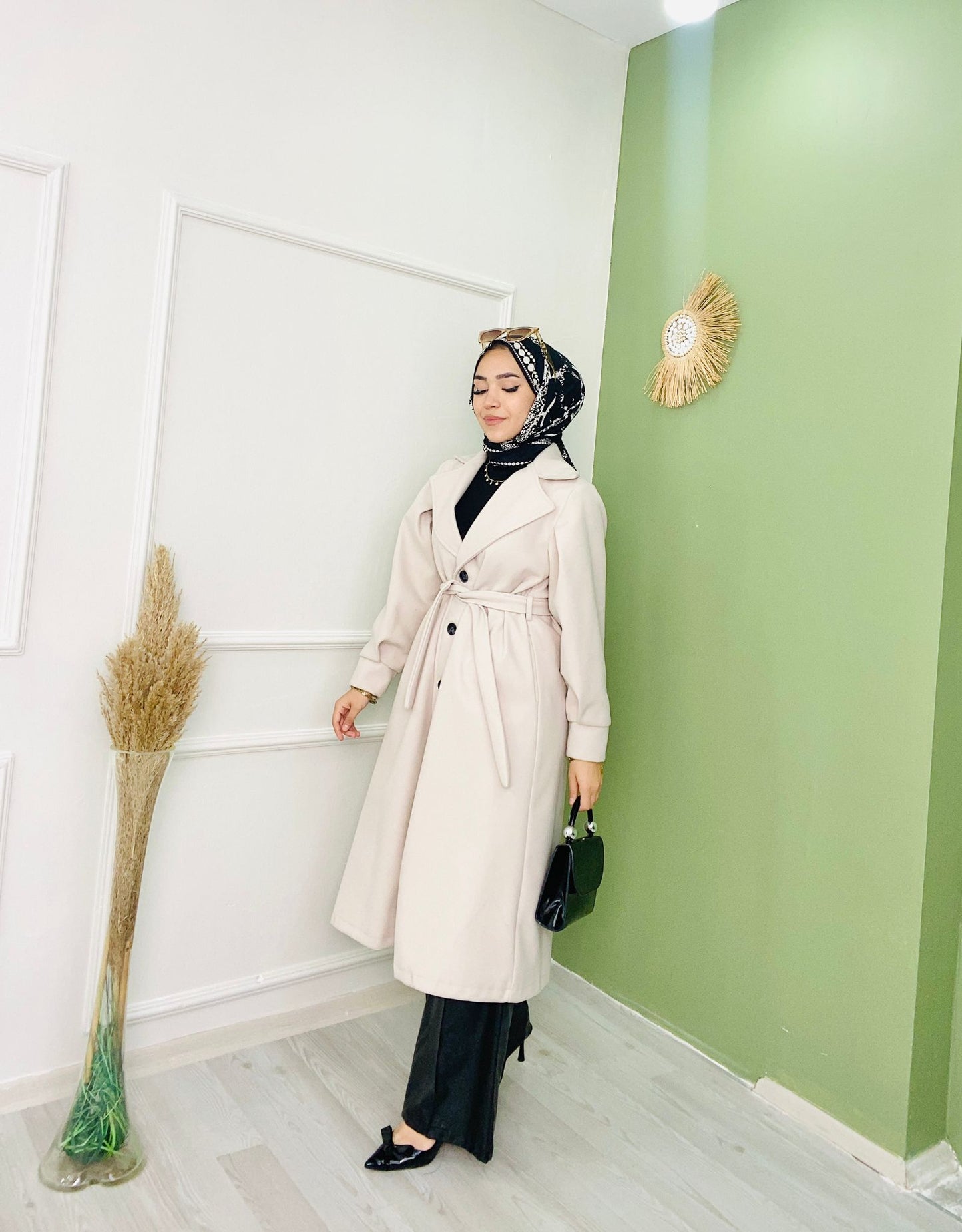 Bracelet Sleeve Belted Coat Beige