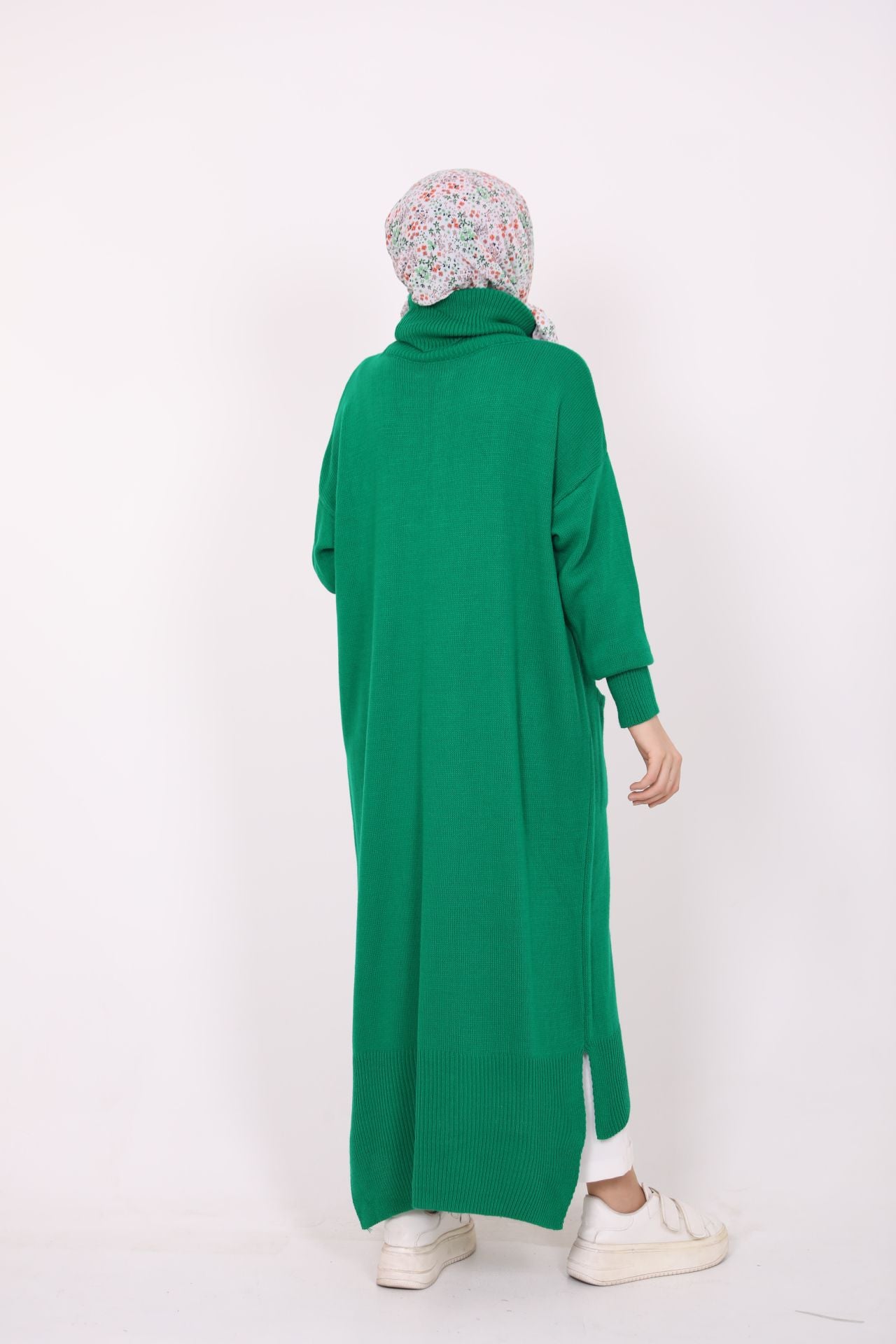 Long Knitwear Tunic with Pockets Green